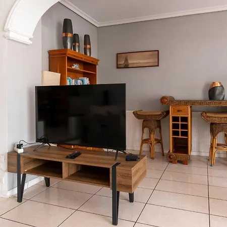 Tricia 6 Bedroom Americas Villa Playa de las Americas (Tenerife)