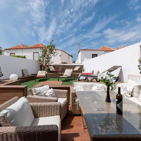 Tricia 6 Bedroom Americas Villa Playa de las Americas (Tenerife)
