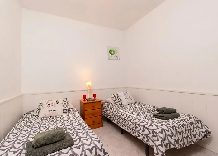 Tricia 6 Bedroom Americas Villa Playa de las Americas (Tenerife)